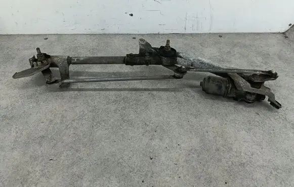 Mitsubishi Lancer X Front wiper linkage 