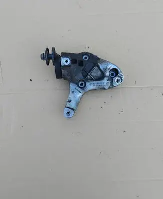 Volkswagen Touran I A/C compressor mount bracket 1K0260885B