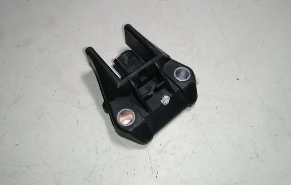 Subaru Outback Airbag deployment crash/impact sensor 98231AG000