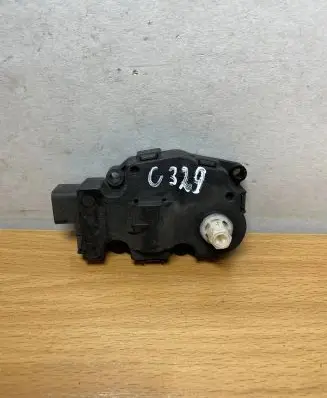 BMW 5 F10 F11 A/C air flow flap actuator/motor EFB430 K9749006