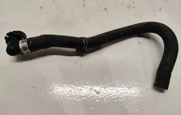 Volvo XC90 Engine coolant pipe/hose 30745337