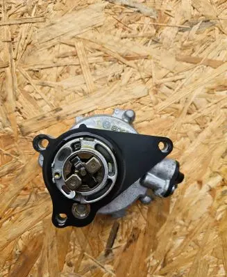 Peugeot 208 Vacuum pump 9837539080