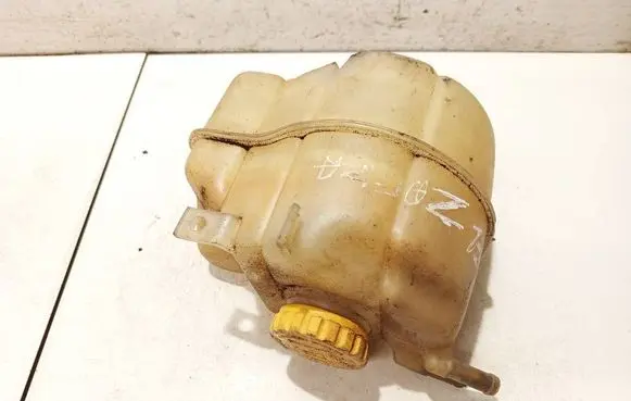 Opel Kadett E Coolant expansion tank/reservoir 90352731