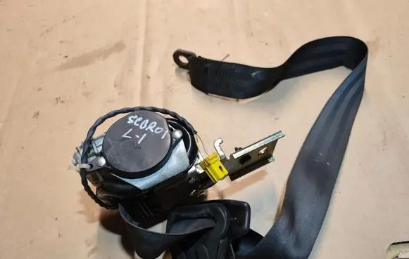 Chrysler Sebring (ST-22 - JR) Front seatbelt 520433564E