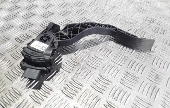 Opel Crossland X Accelerator throttle pedal 3637657 74961101 6PV00994961