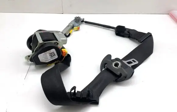 Fiat Tipo Front seatbelt 7356376840