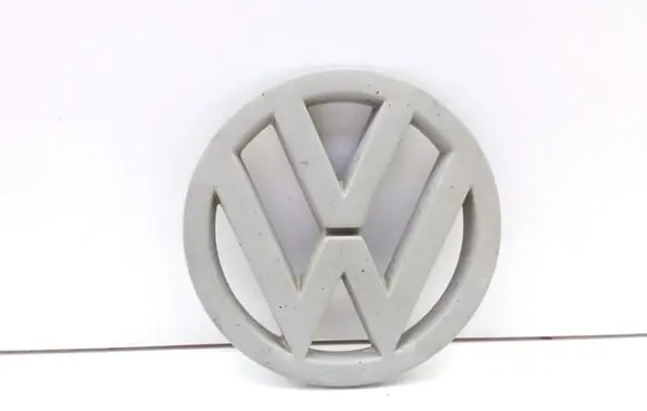 Volkswagen PASSAT B3 Manufacturer badge logo/emblem 