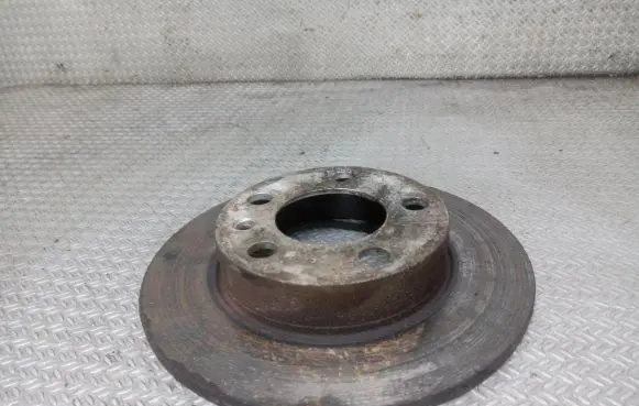 Volkswagen Golf IV Rear brake disc