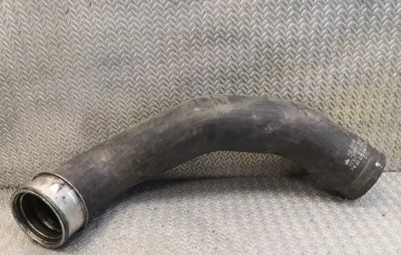 Mercedes-Benz R W251 Intercooler hose/pipe 2515280582