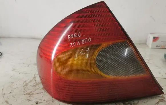 Ford Mondeo MK II Rear/tail lights