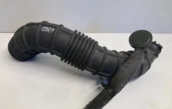 Hyundai Santa Fe Turbo air intake inlet pipe/hose