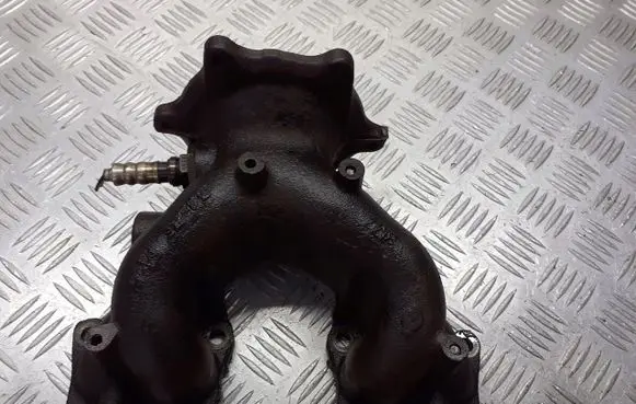 Nissan Primera Exhaust manifold