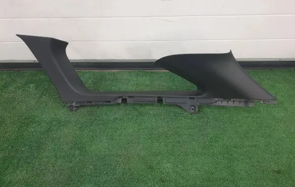 Hyundai i30 (C) pillar trim 85860-G4700