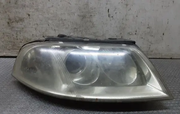 Volkswagen PASSAT B5.5 Headlight/headlamp 3B0941016AK