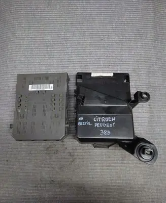 Peugeot 308 Fuse box set 9645439680