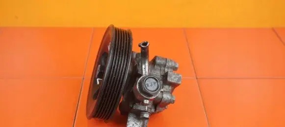 KIA Sorento Power steering pump D4HB