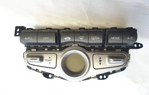 Honda Jazz Climate control unit D067G TA23
