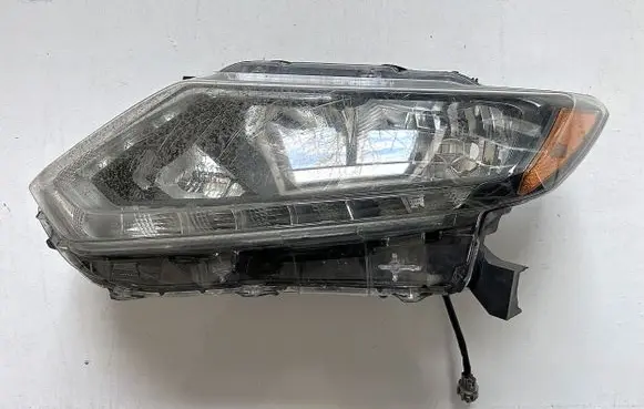 Nissan Rogue Headlight/headlamp 260604BA2A