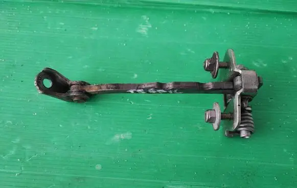 Renault Trafic II (X83) Front door check strap stopper 