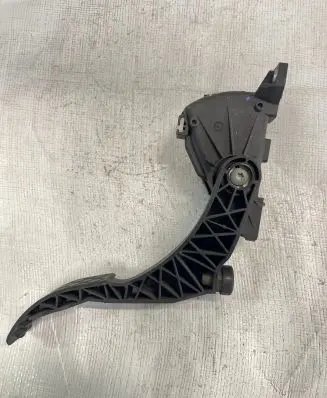 Volkswagen New Beetle Accelerator throttle pedal 1J1723503S 6PV00802610 034601