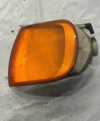 Volkswagen Polo III 6N 6N2 6NF Front indicator light 6N0953049B