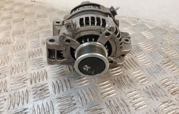 Toyota Corolla Verso AR10 Generator/alternator 270600G011