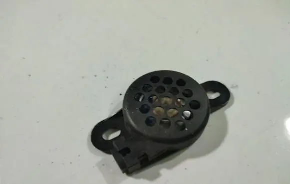 Audi A6 S6 C6 4F Front door speaker 8E0919279