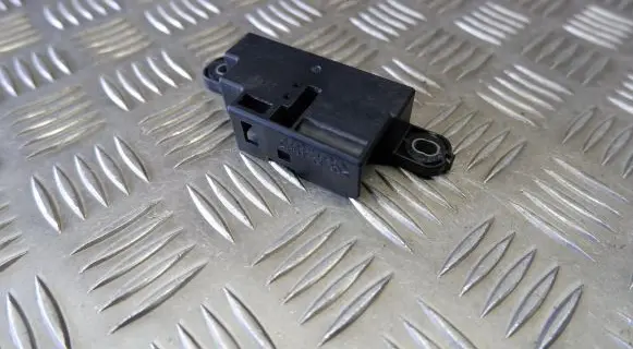 Honda CR-V Aerial antenna amplifier 38387TF0003