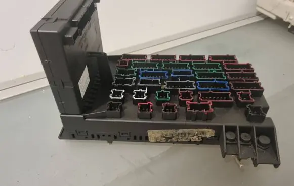 Mercedes-Benz ML W163 Fuse module 1635450205