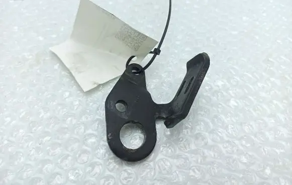 Mercedes-Benz S W220 Engine mounting bracket