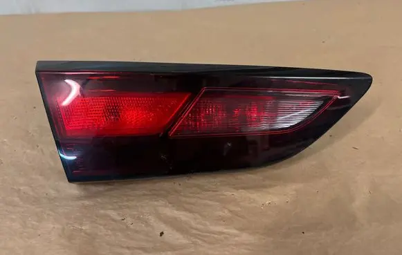Opel Astra K Rear/tail lights 39032988 330107 366069842
