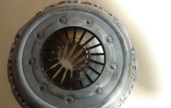 Audi A4 S4 B5 8D Pressure plate 3082307232