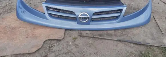 Nissan Qashqai Front bumper upper radiator grill 623100254R