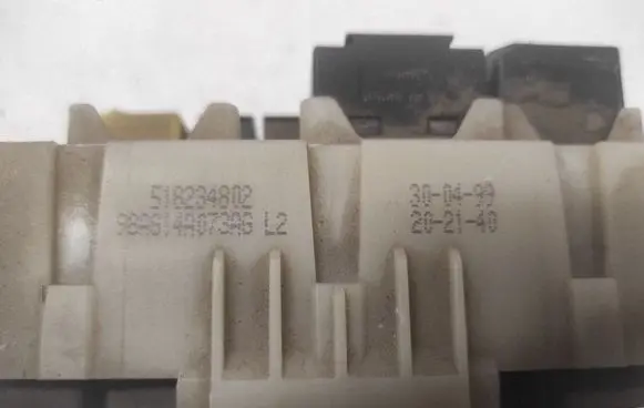 Ford Focus Fuse box set 518234802 98AG14A073AGL2