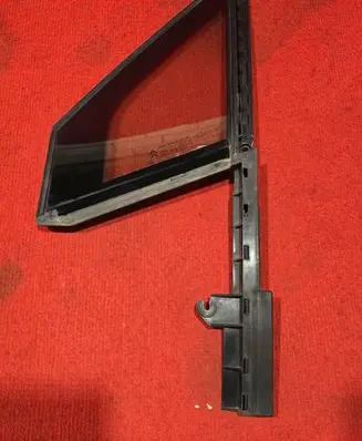 Citroen C5 Front door vent window glass four-door DOT211M75AS2 43R000016 43R