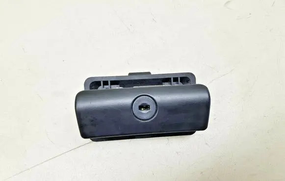 BMW X3 E83 Glove box lock 
