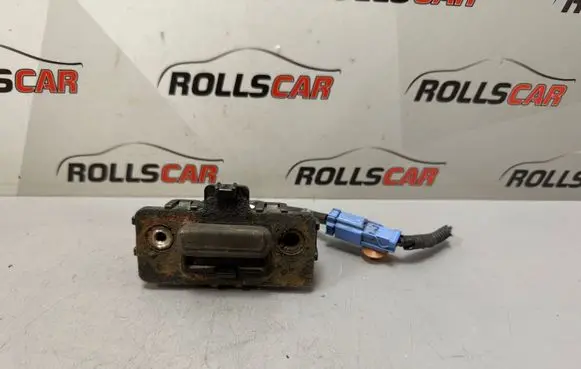 Tailgate opening switch