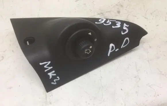 Ford Mondeo Mk III Wing mirror switch 93B617B676