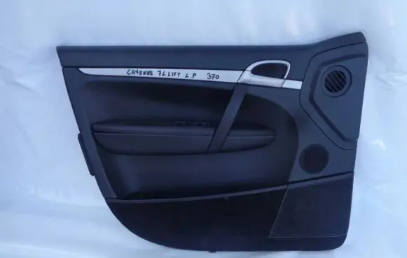 Porsche Cayenne (9PA) Front door card panel trim