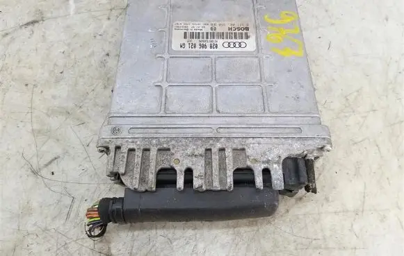 Audi A4 S4 B5 8D Engine control unit/module 028906021GN