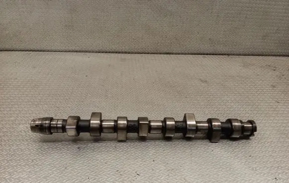 Volkswagen Golf IV Camshaft 