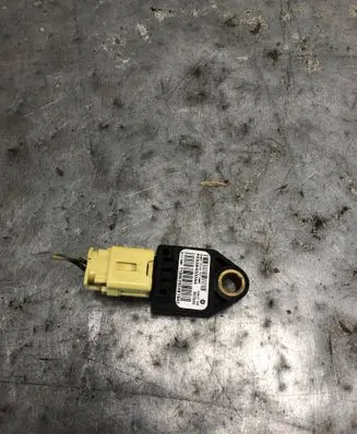 Jeep Cherokee III KJ Airbag deployment crash/impact sensor P05084000AA