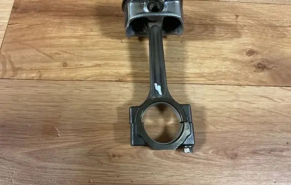 Mini One - Cooper R50 - 53 Piston with connecting rod 717AC