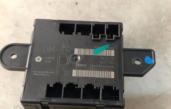 Dodge Journey Door control unit/module 05026596AA SW071105 BKXX115800214