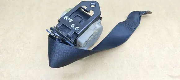 Mercedes-Benz CLK A209 C209 Front seatbelt 2038601085
