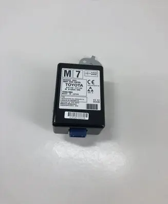 Toyota RAV 4 (XA40) Door control unit/module 8974042190 61G035000
