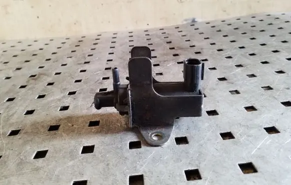 Honda CR-V Turbo solenoid valve 1397000870