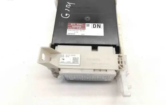 Toyota Yaris Central body control module 892210D870