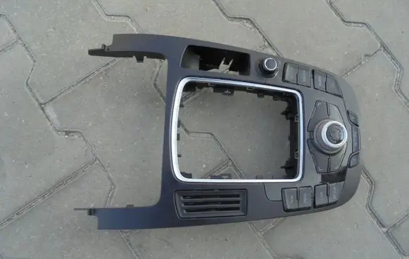 Audi A5 8T 8F Head unit multimedia control 8T0919609