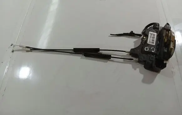 Mitsubishi Colt Rear door lock 